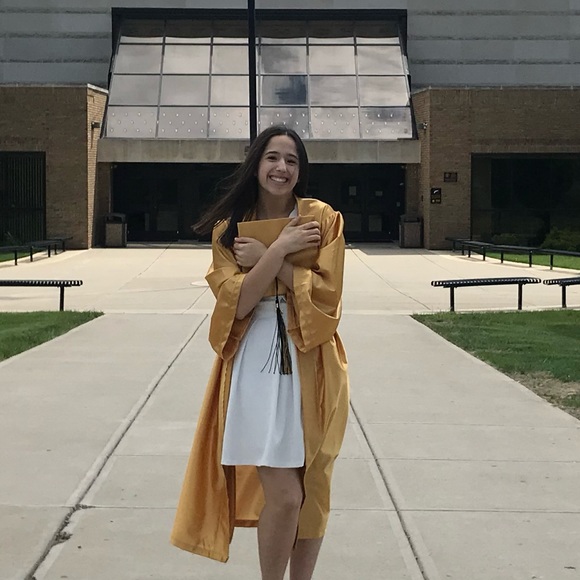 Meet your Posher, Madeline - Picture 1 of 2